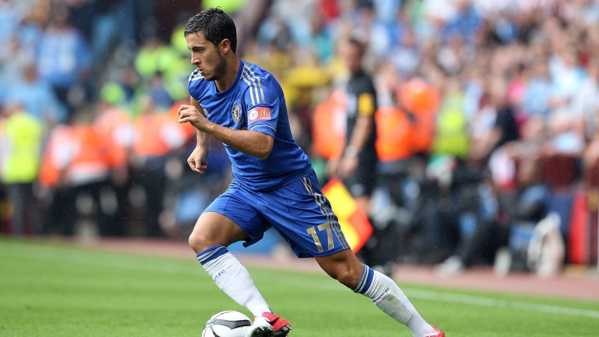 足球转会市场最新消息